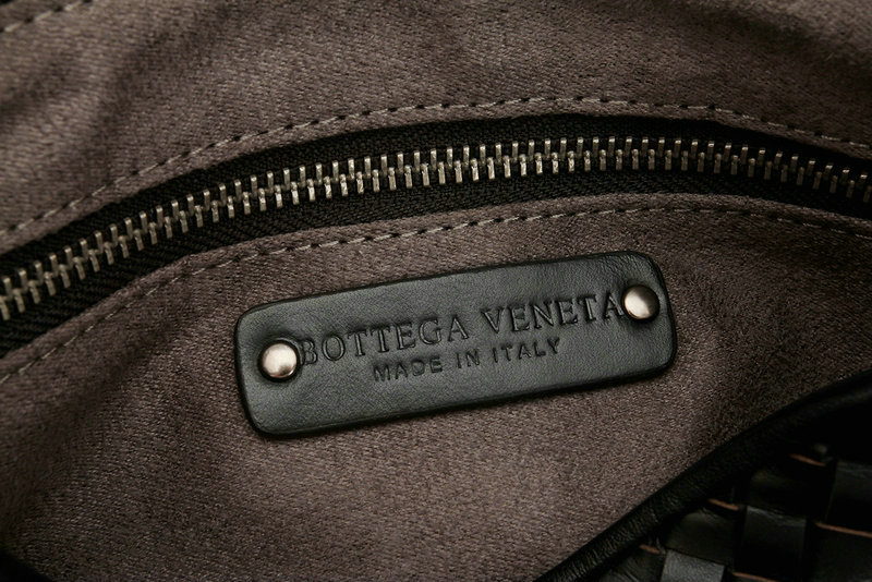 Bottega Veneta intrecciato messenger bag BV39982-2 black - Click Image to Close